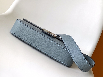 フェンディバッグ内部構造